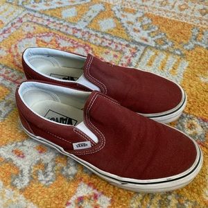 Maroon / Burgundy Slip-On Vans: size W6.5/M5